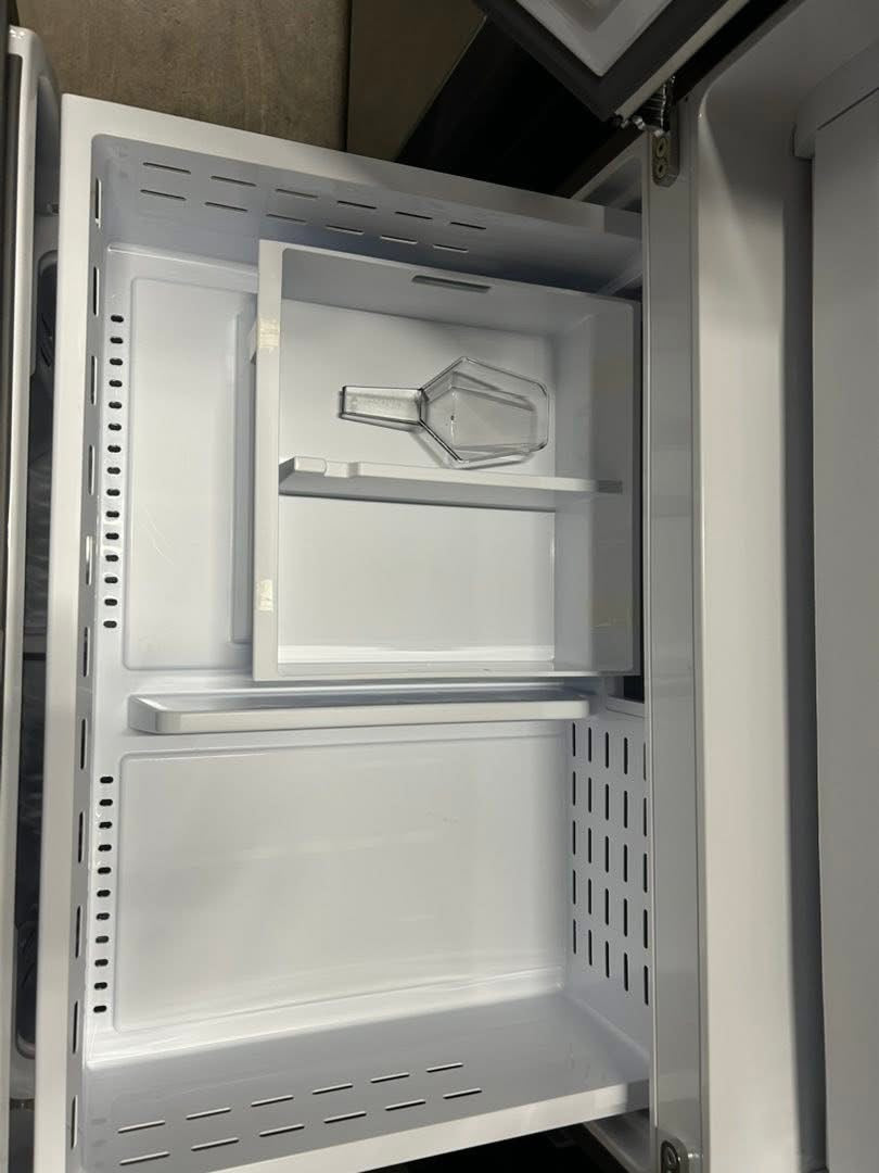 Samsung - 32 cu. ft. 3-Door French Door Smart Refrigerator with Dual Auto Ice Maker