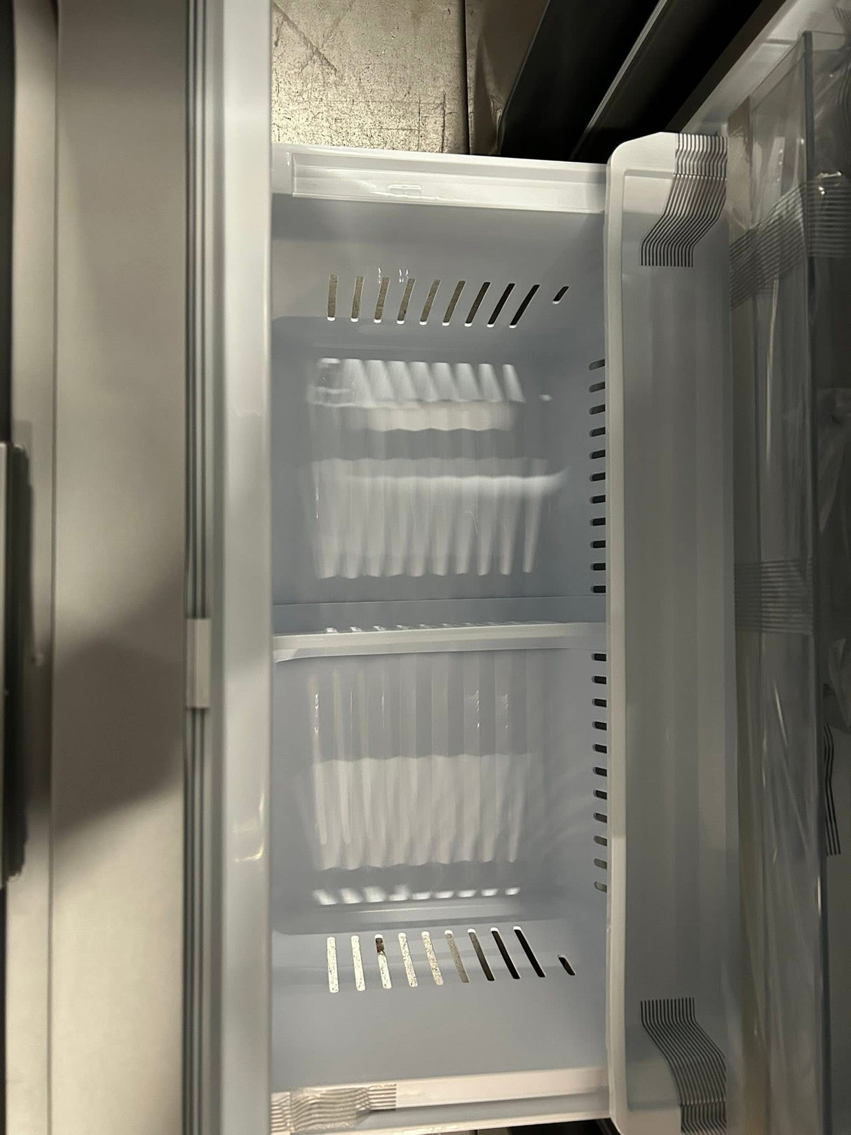 LG 26 cu. ft. Smart Counter-Depth MAX French Door Refrigerator with 4 types of ice in PrintProof