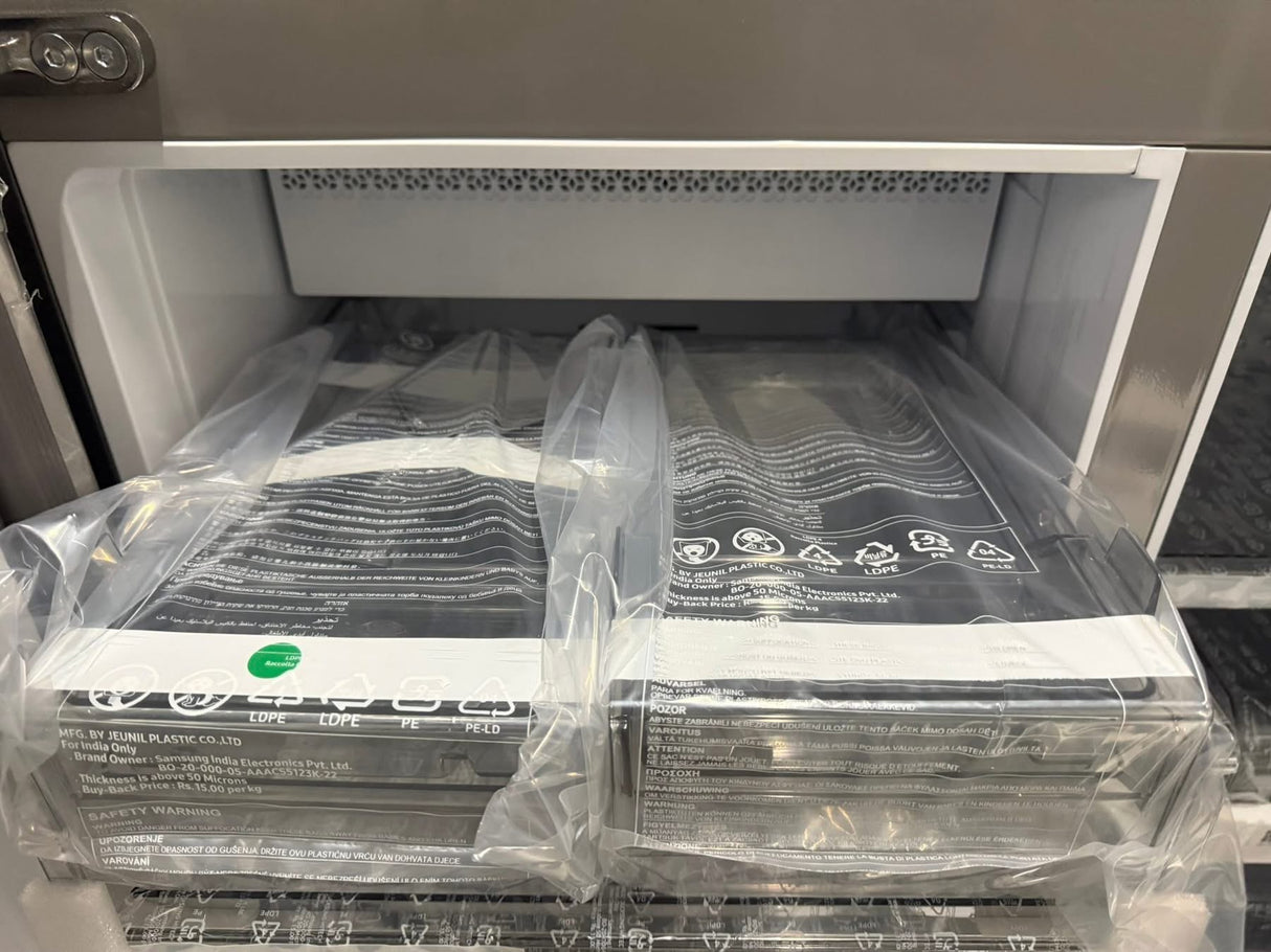 Samsung - Bespoke 23 cu. ft. Counter Depth 4-Door French Door Refrigerator with AI Hybrid Cooling