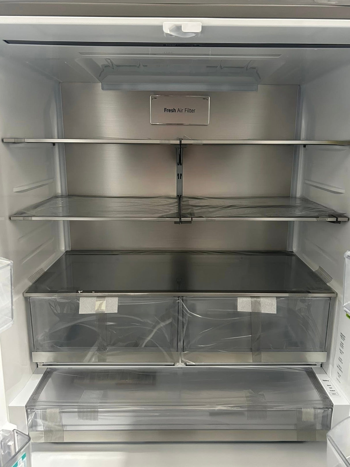 LG 26 cu. ft. Smart Counter-Depth MAX French Door Refrigerator with 4 types of ice in PrintProof