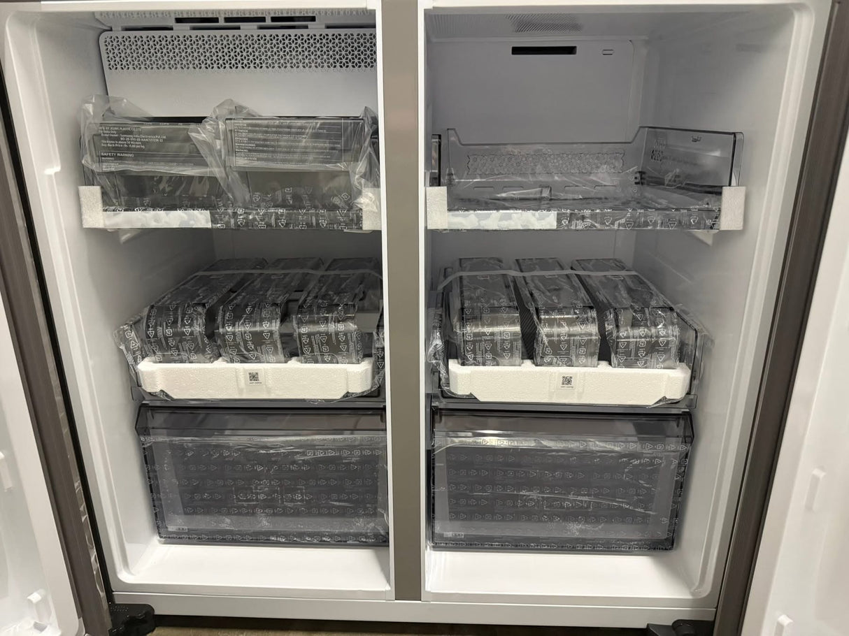 Samsung - Bespoke 23 cu. ft. Counter Depth 4-Door French Door Refrigerator with AI Hybrid Cooling