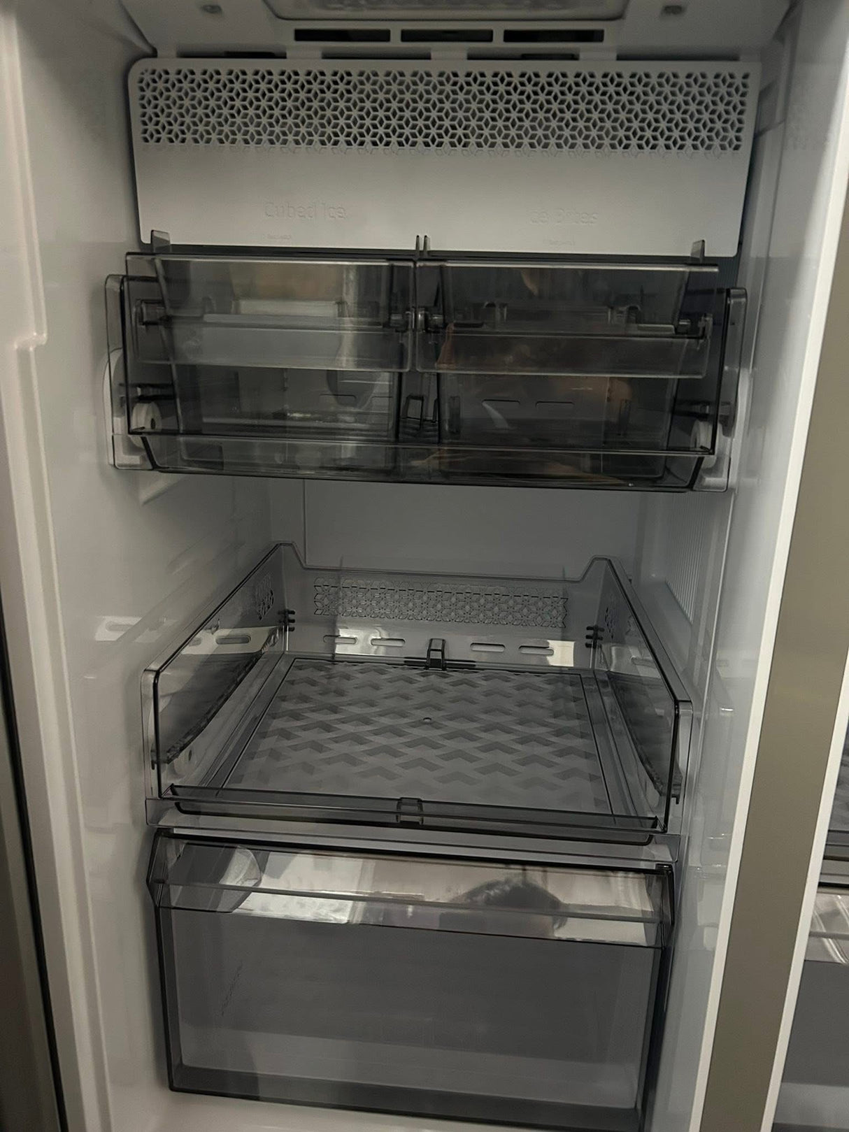 Samsung - Bespoke 23 cu. ft. Counter Depth 4-Door French Door Refrigerator with AI Hybrid Cooling