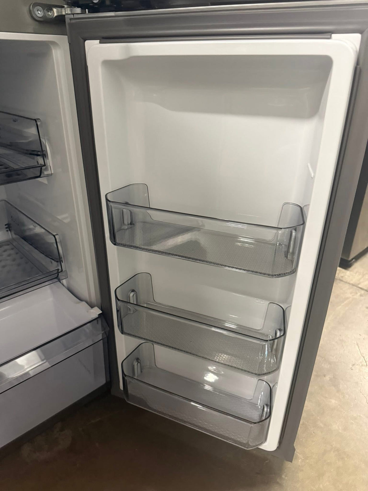 Samsung - Bespoke 23 cu. ft. Counter Depth 4-Door French Door Refrigerator with AI Hybrid Cooling