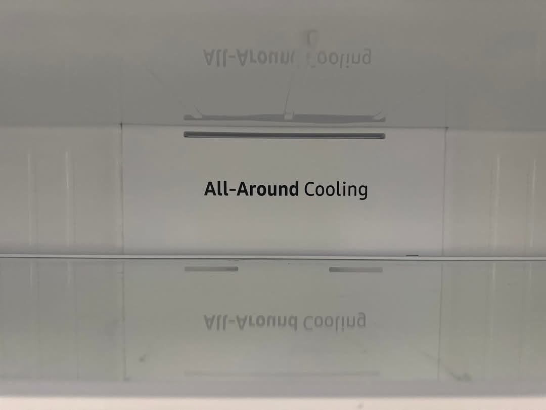 Samsung - Bespoke 23 cu. ft. Counter Depth 4-Door French Door Refrigerator with AI Hybrid Cooling
