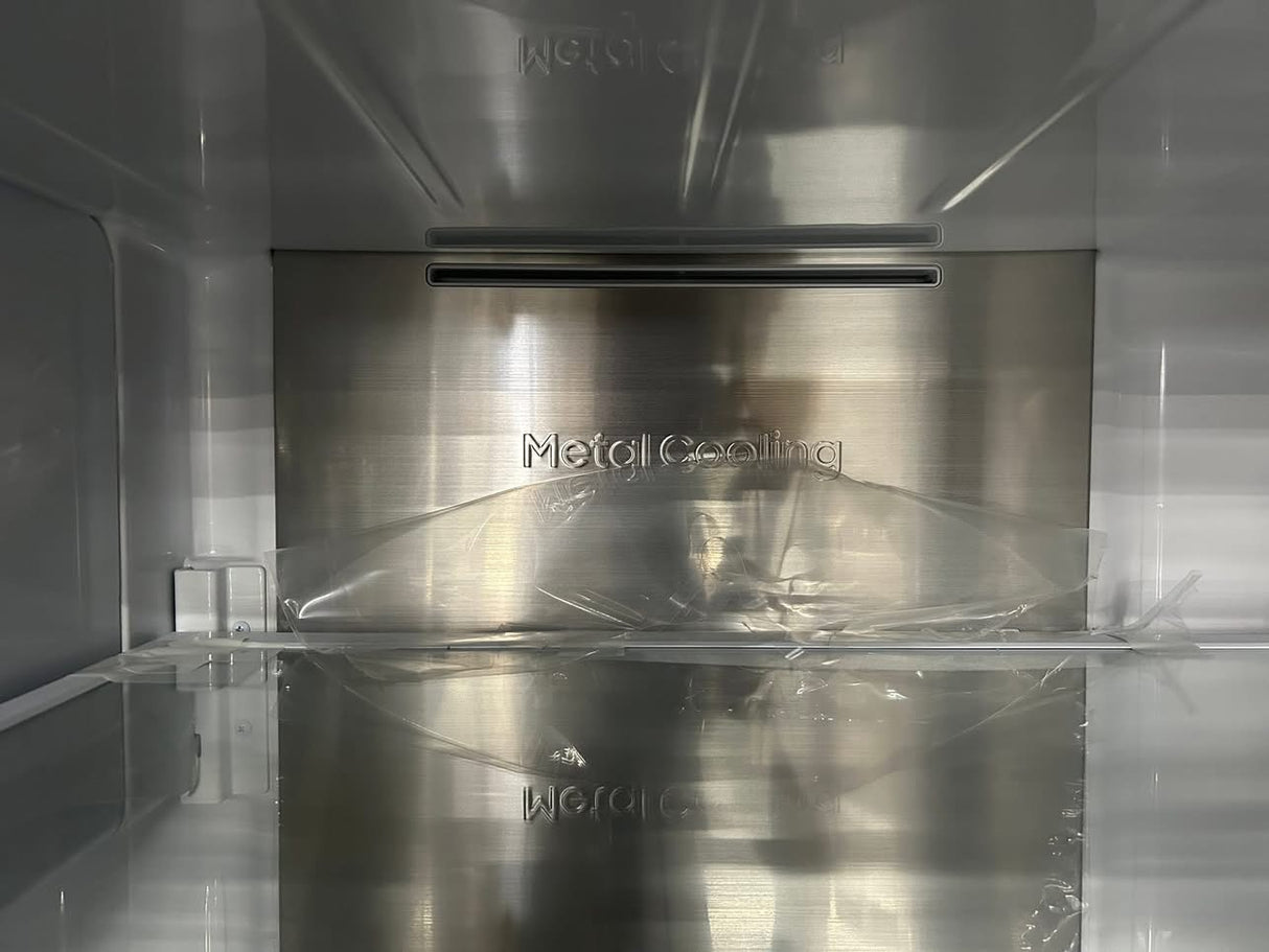 Samsung 30 cu. ft. Mega Capacity Standard Depth 3-Door French Door Refrigerator in with Family Hub