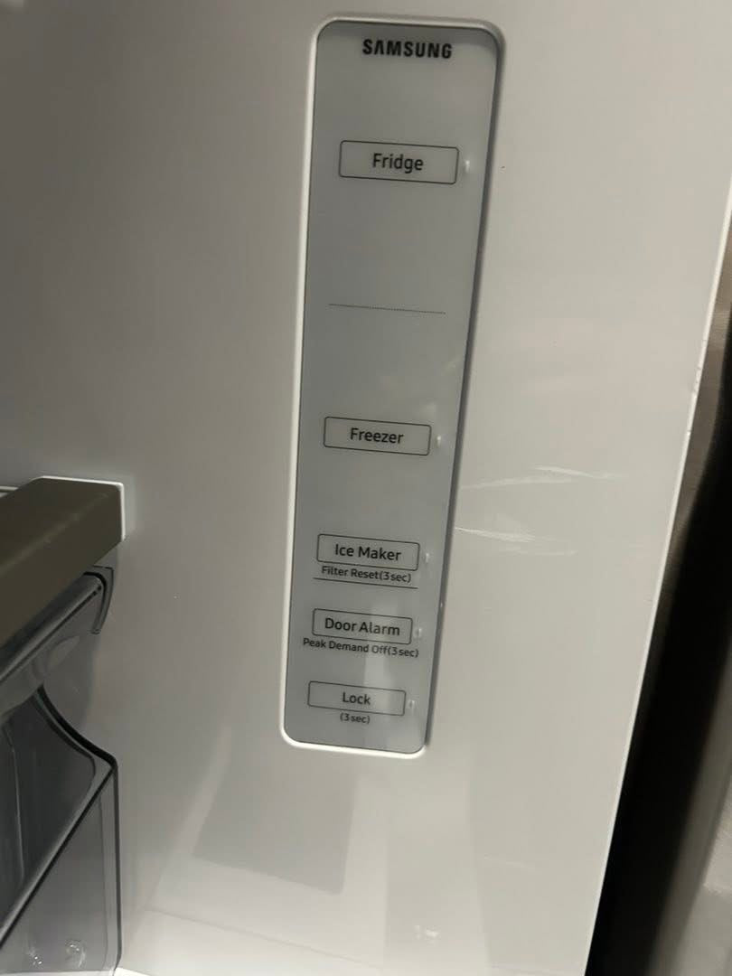 Samsung - 32 cu. ft. 3-Door French Door Smart Refrigerator with Dual Auto Ice Maker